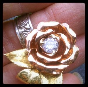 Rose and yellow gold pendant and matching earrings